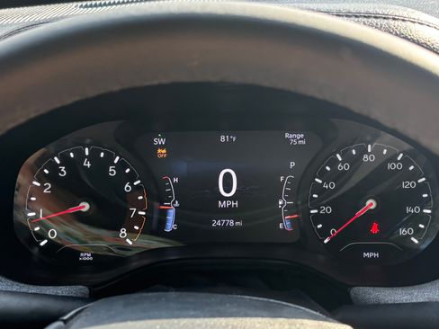 Used 2024 Jeep Compass Latitude AWD/4WD image 10