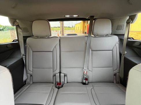 Used 2024 GMC Yukon Denali AWD/4WD image 15