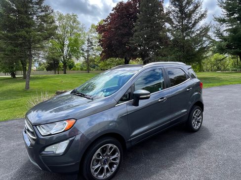 Used 2018 Ford EcoSport Titanium AWD/4WD image 2