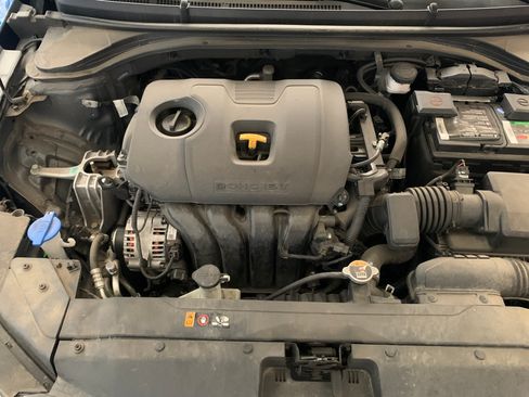 Used 2020 Hyundai Elantra SEL FWD image 19