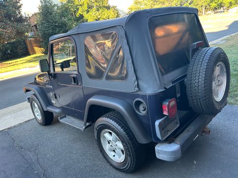 Used 1998 Jeep Wrangler SE image 5