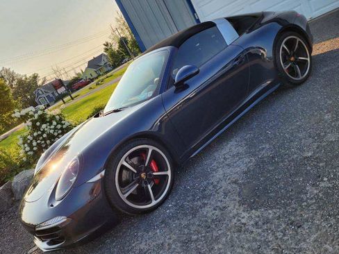 Used 2015 Porsche 911 Targa 4S image 5