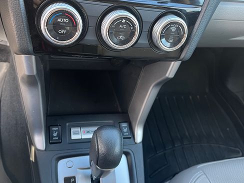 Used 2016 Subaru Forester 2.5i Limited w/ Protection Package #2 image 8