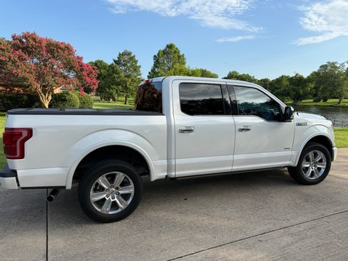 Used 2015 Ford F150 Platinum w/ Equipment Group 701A Luxury AWD/4WD image 5