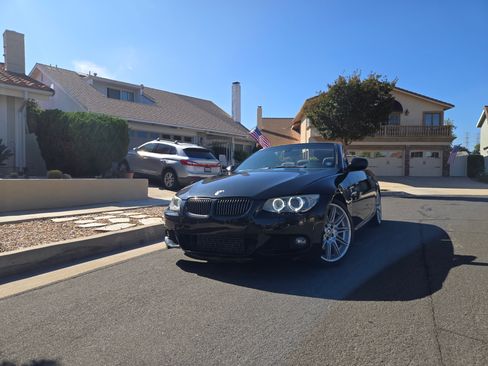 Used 2011 BMW 335is Convertible image 15