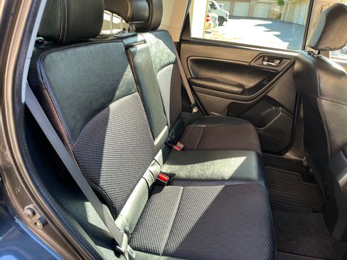 Used 2018 Subaru Forester 2.5i Premium w/ Popular Package #2A AWD/4WD image 18