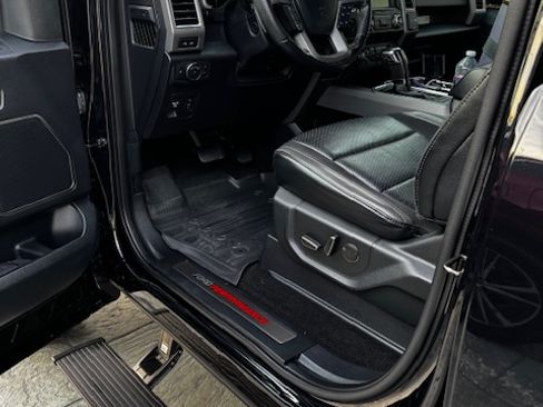 Used 2019 Ford F150 Raptor w/ Equipment Group 802A Luxury image 6