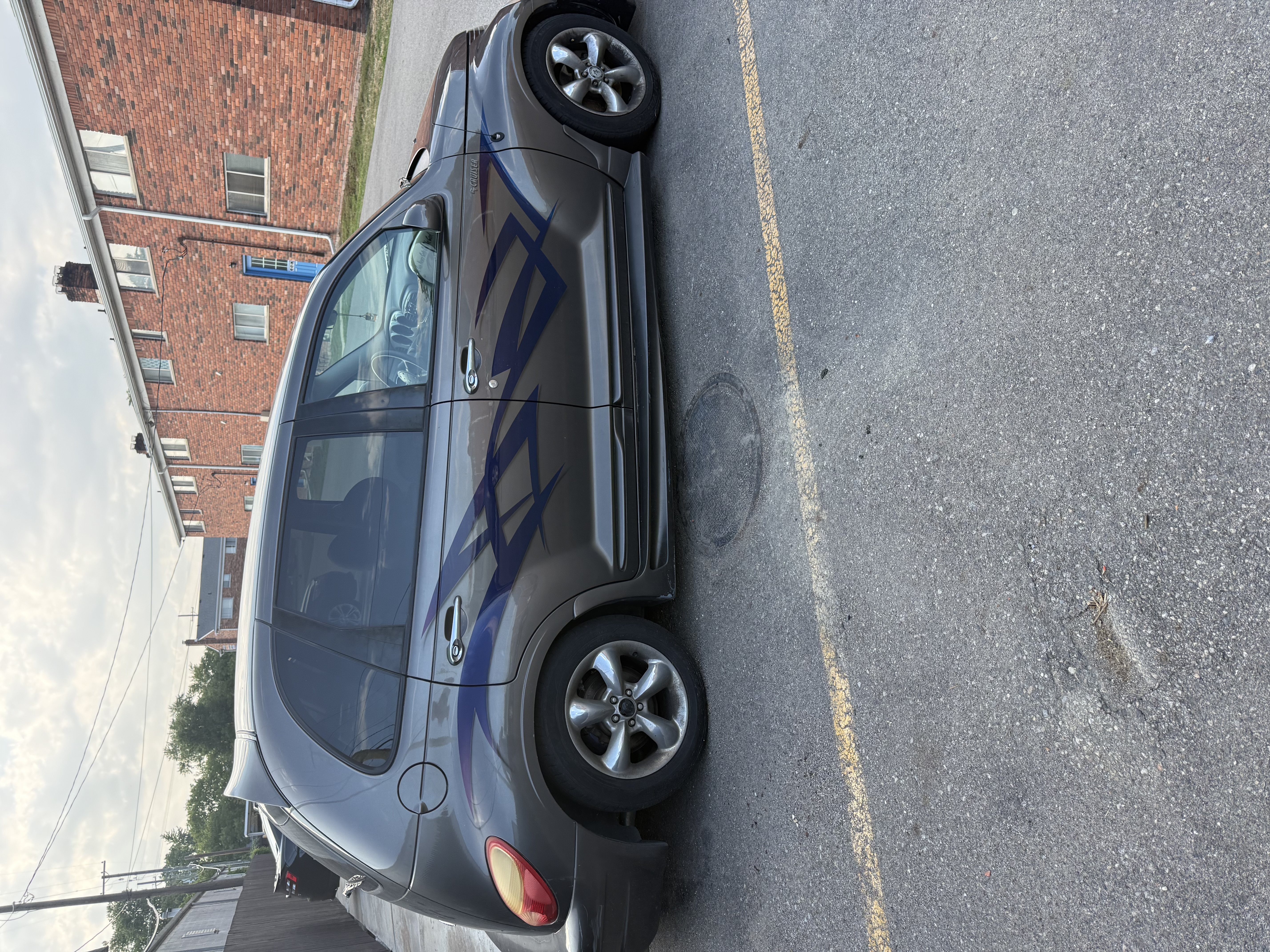 Used 2002 Chrysler PT Cruiser Touring FWD image 2