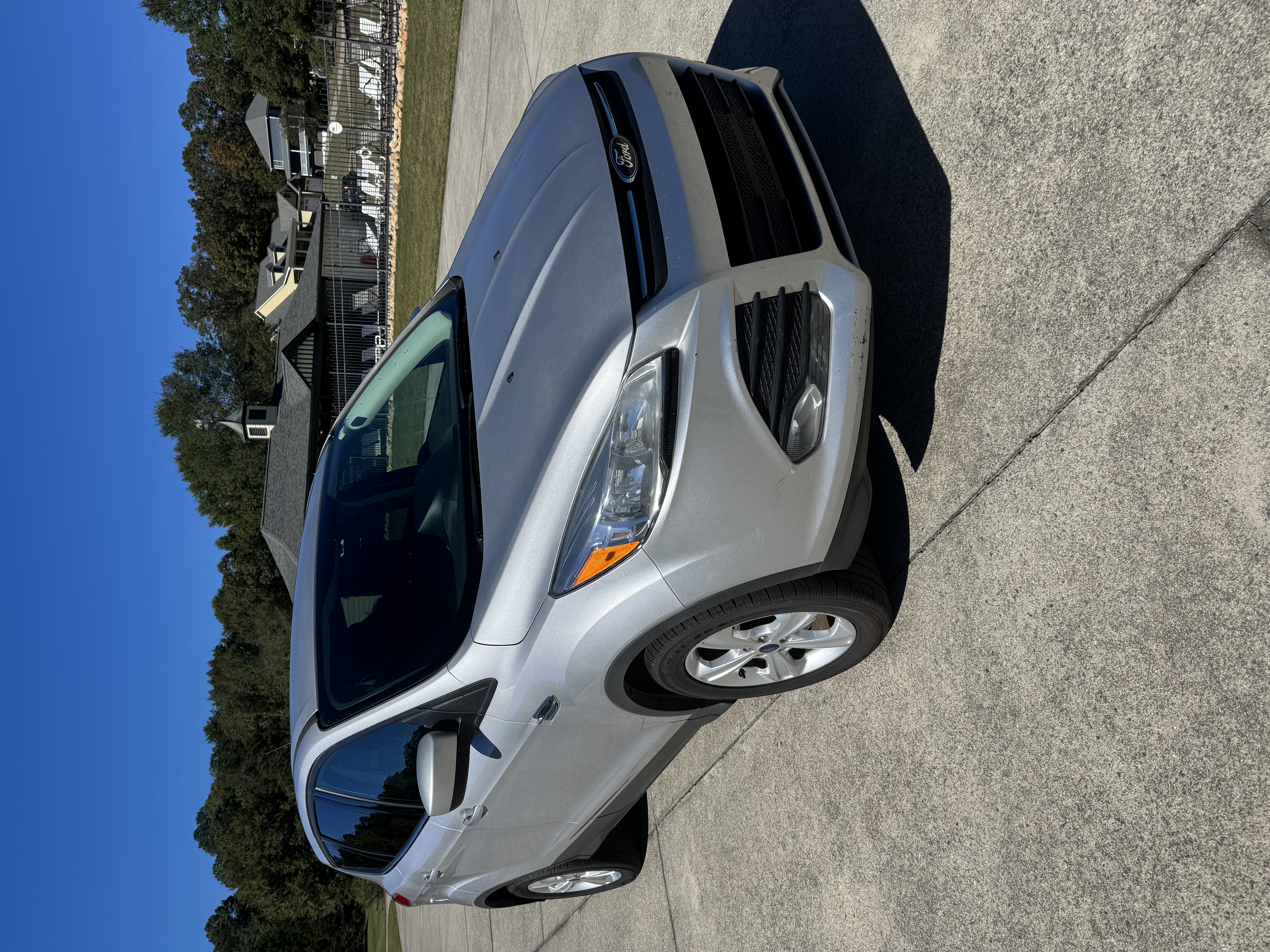 Used 2014 Ford Escape SE FWD image 2
