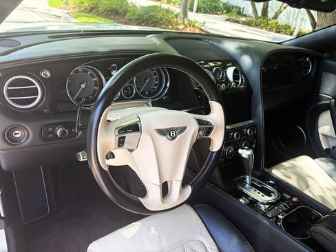 Used 2015 Bentley Continental GT V8 S image 12