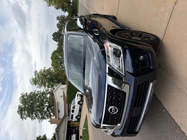 Used 2019 Nissan Armada Platinum w/ Captain's Chairs Package AWD/4WD image 4