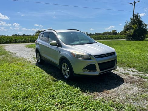 Used 2014 Ford Escape SE w/ Equipment Group 201A FWD image 4