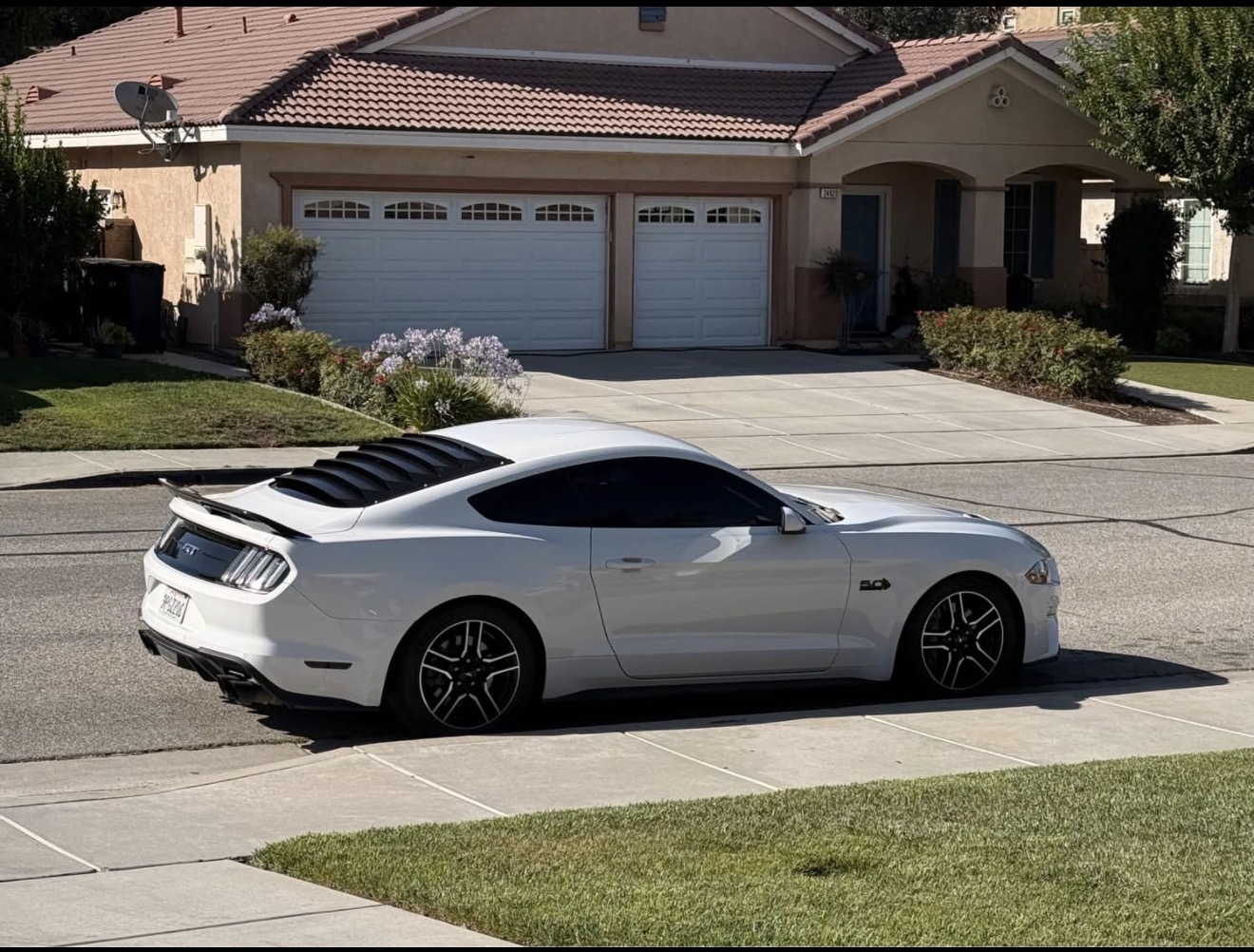 Used 2018 Ford Mustang GT RWD image 5