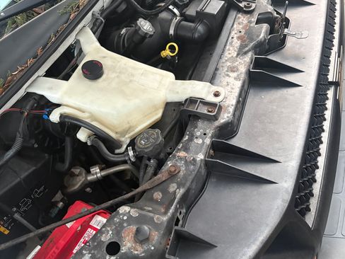 Used 2016 Chevrolet Express 2500 image 10