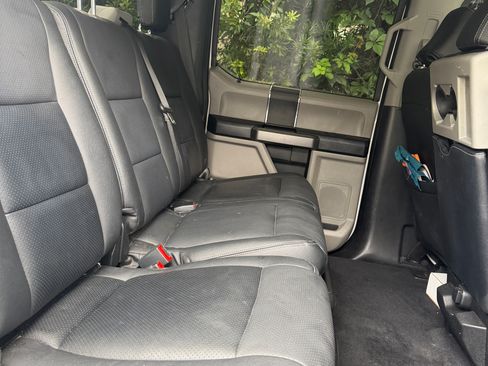 Used 2020 Ford F250 XLT AWD/4WD image 9