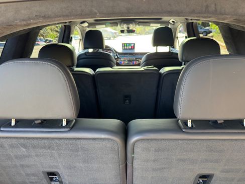 Used 2018 Audi Q7 3.0T Prestige image 16