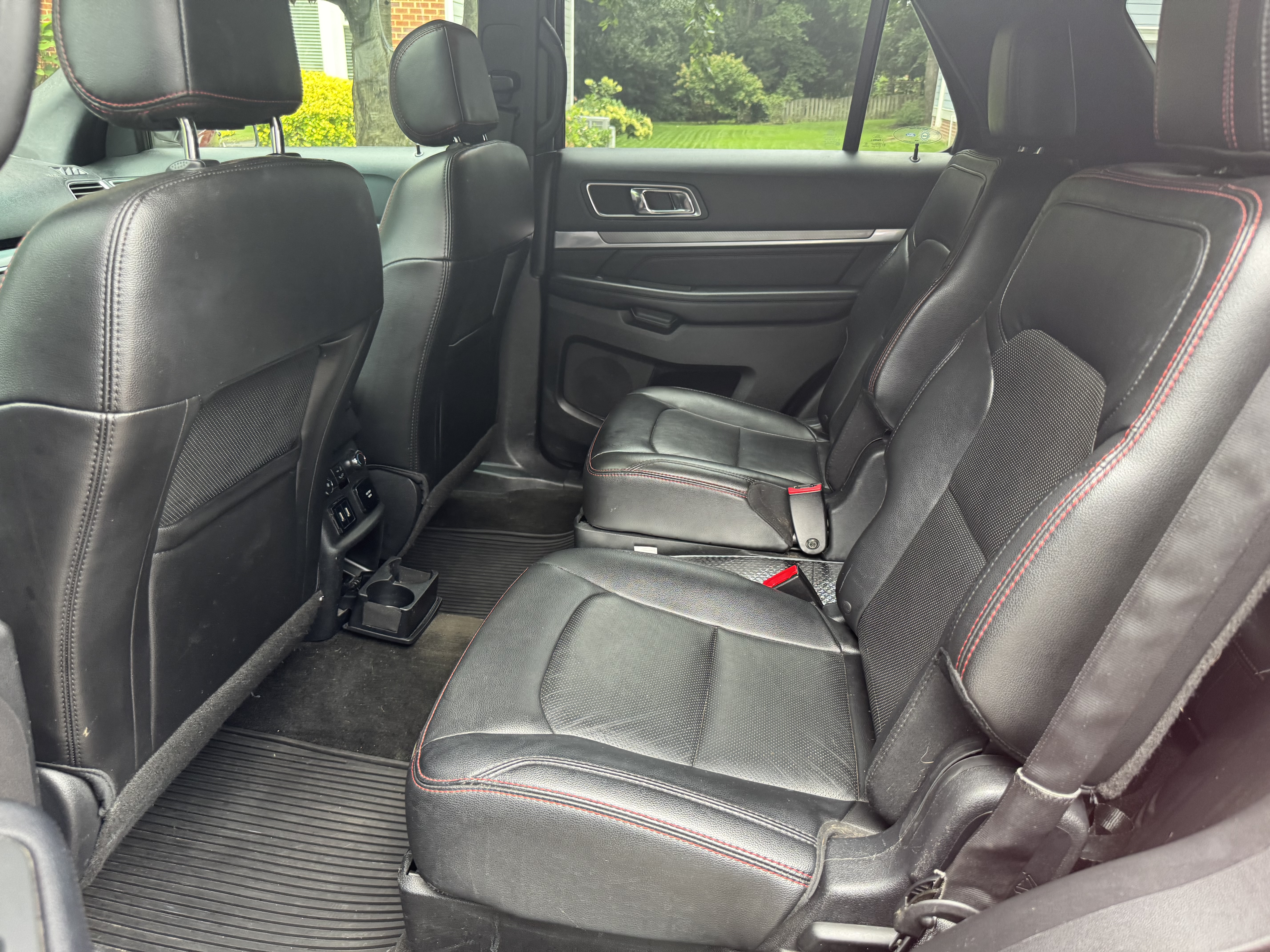 Used 2016 Ford Explorer Sport w/ Equipment Group 401A AWD/4WD image 13
