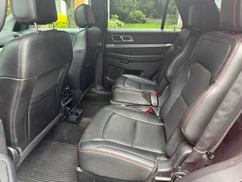 Used 2016 Ford Explorer Sport w/ Equipment Group 401A AWD/4WD image 13