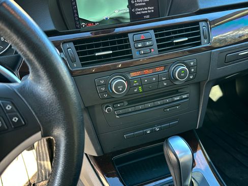 Used 2011 BMW 335i xDrive 335i xDrive Sedan 4D image 18