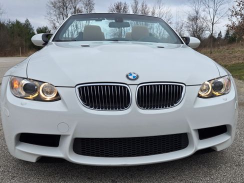 Used 2009 BMW M3 Convertible image 8