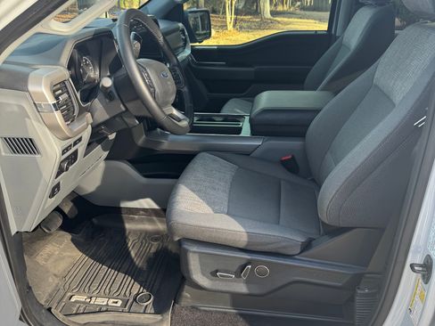 Used 2021 Ford F150 XLT w/ Equipment Group 302A High image 8