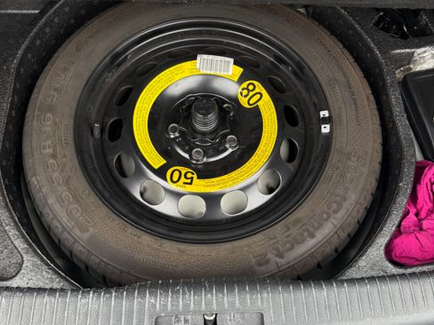 Used 2011 Volkswagen GTI Autobahn image 15