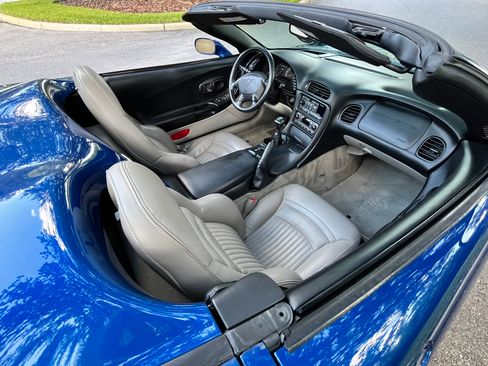 Used 2003 Chevrolet Corvette Convertible w/ Preferred Equipment Group1 image 11