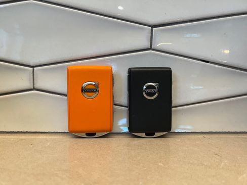 Used 2025 Volvo V60 T8 Polestar w/ Protection Package Premier image 27