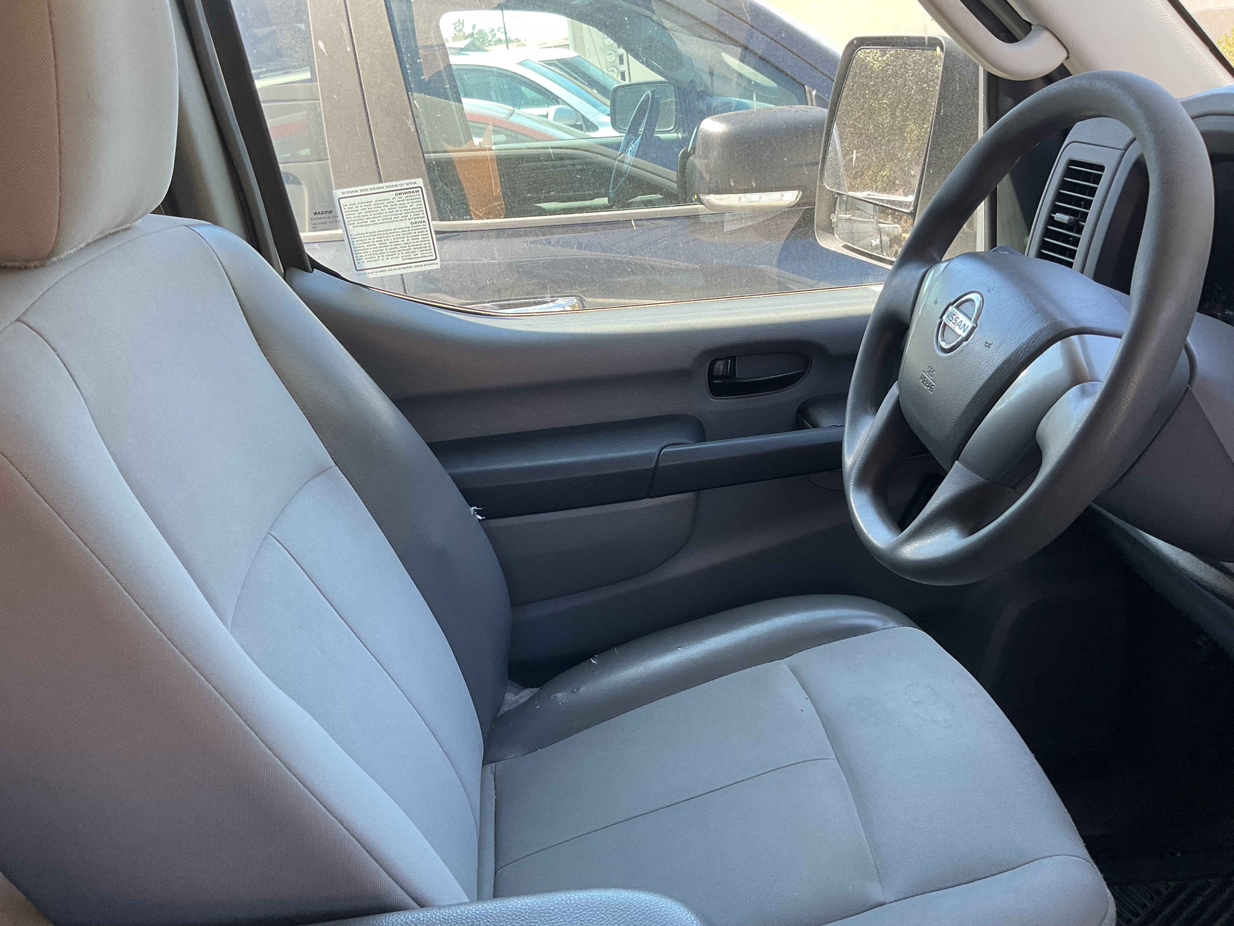 Used 2012 Nissan NV 2500 S w/ Side Curtain Airbag Pkg RWD image 9