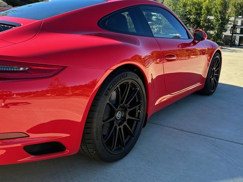 Used 2017 Porsche 911 Carrera image 8