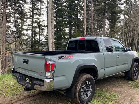 Used 2023 Toyota Tacoma TRD Off-Road w/ TRD Premium Off Road Package image 14