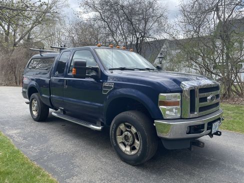 Used 2009 Ford F250 XLT image 2