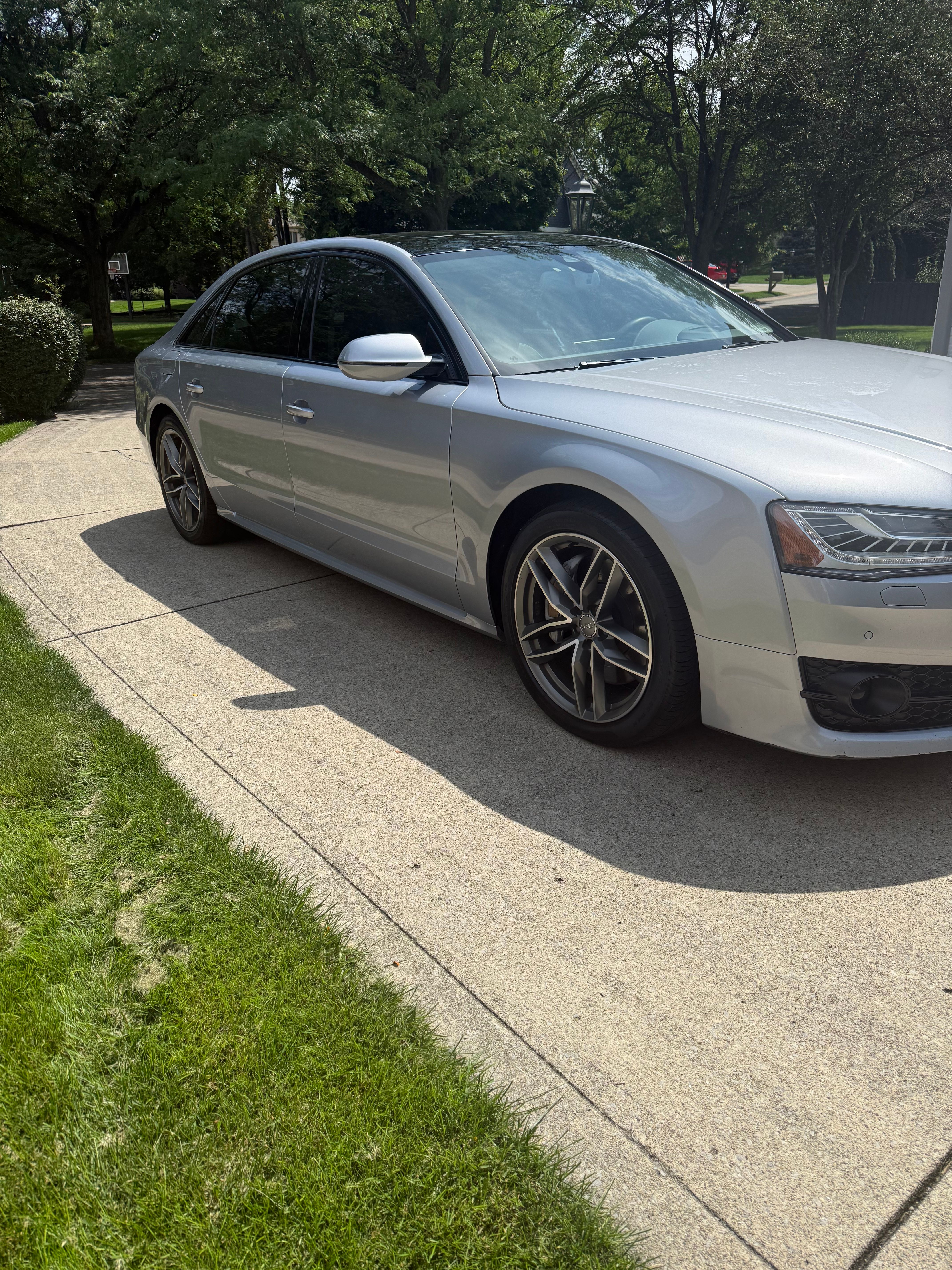 Used 2017 Audi A8 L 3.0T w/ Executive Package AWD/4WD image 2