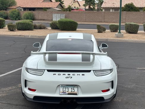 Used 2015 Porsche 911 GT3 image 8