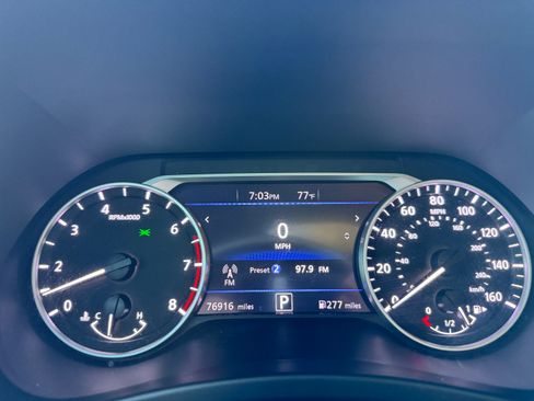 Used 2021 Nissan Sentra SR w/ SR Premium Package FWD image 16