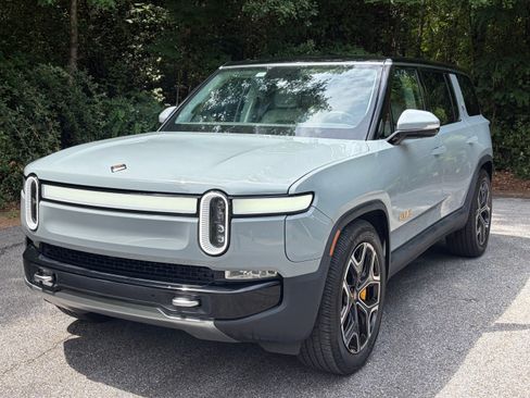 Used 2023 Rivian R1S Adventure AWD/4WD image 1