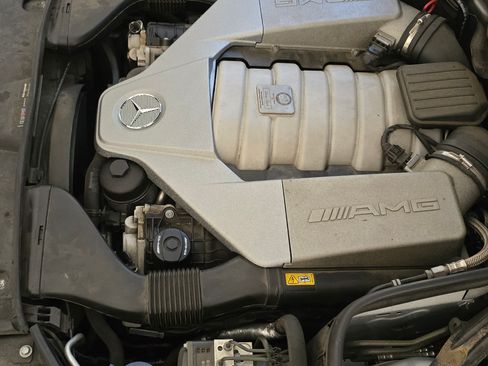 Used 2011 Mercedes-Benz E 63 AMG Sedan image 22