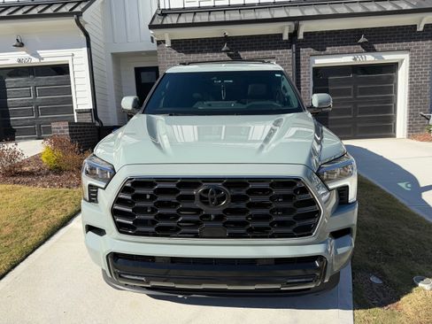 Used 2024 Toyota Sequoia Platinum image 12