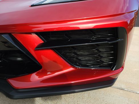 Used 2021 Chevrolet Corvette Stingray Premium Conv w/ Z51 Performance Package image 5