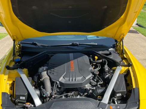 Used 2018 Kia Stinger GT2 AWD/4WD image 10