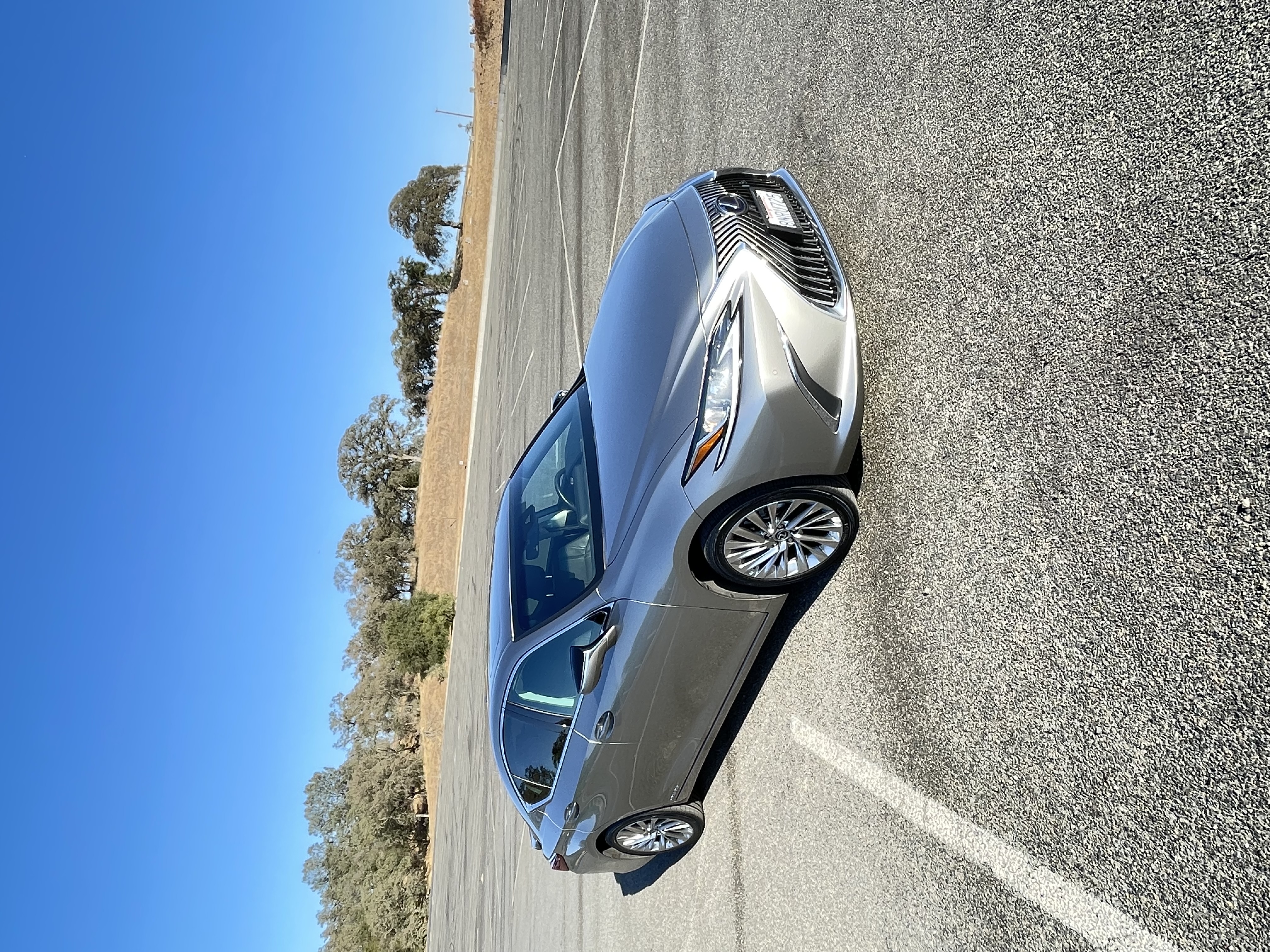 Used 2020 Lexus ES 300h w/ Accessory Package 2 FWD image 5