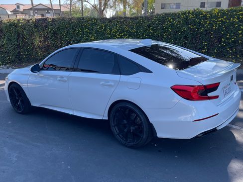 Used 2019 Honda Accord Sport image 4