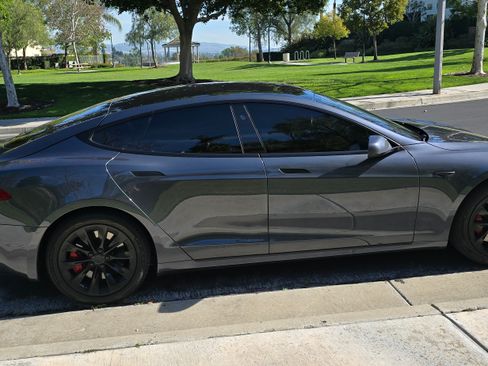 Used 2019 Tesla Model S Long Range image 4