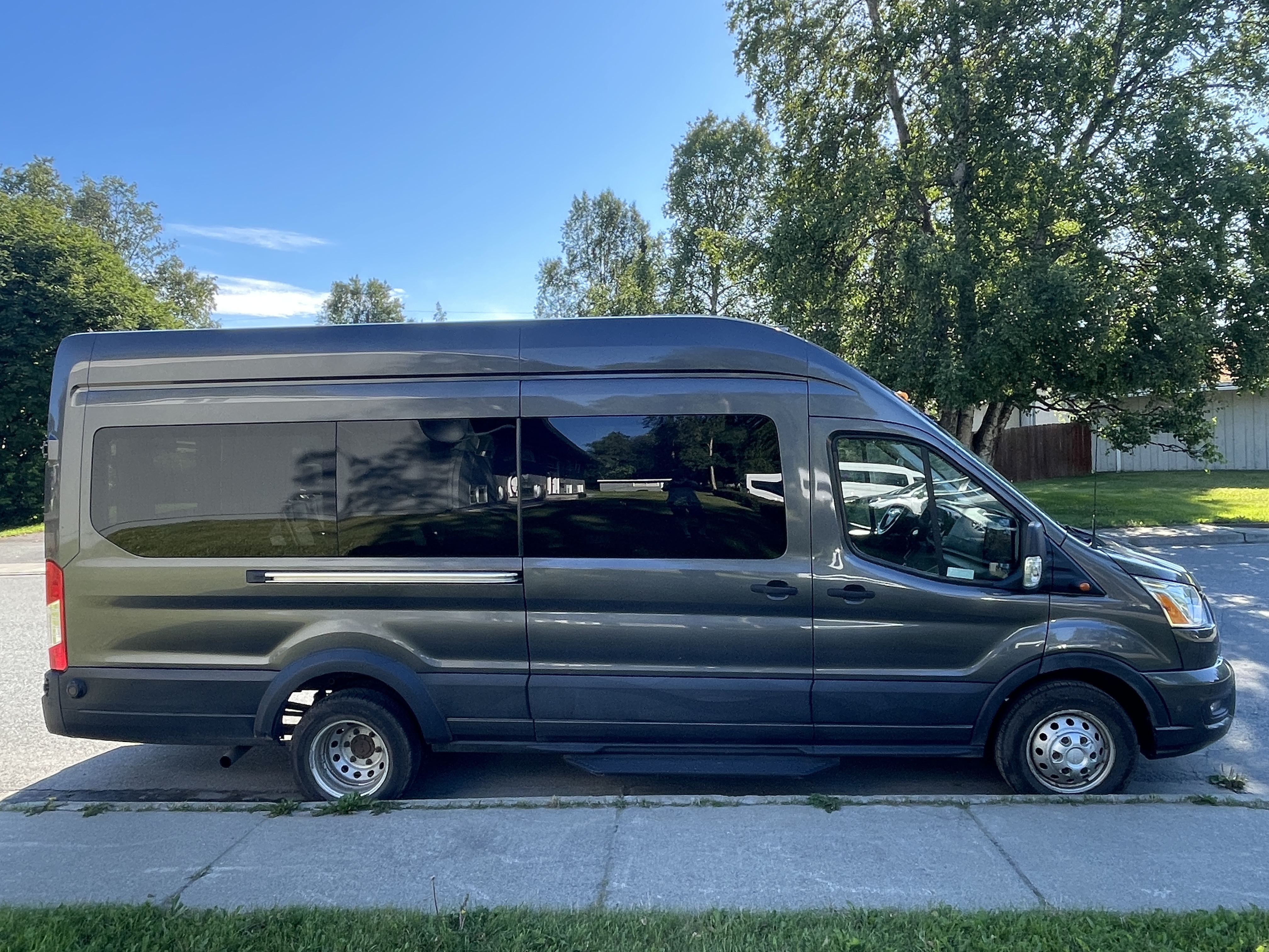 Used 2020 Ford Transit 350 XLT RWD image 1