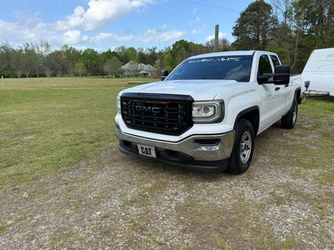 Used 2018 GMC Sierra 1500 2WD Double Cab image 2