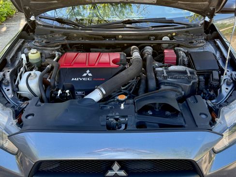 Used 2010 Mitsubishi Lancer Evolution SE image 17