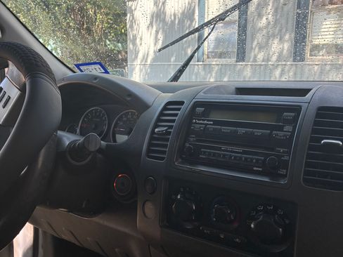 Used 2006 Nissan Frontier NISMO w/ (J01) Sunroof Pkg image 6