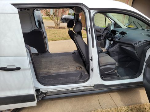 Used 2016 Ford Transit Connect XL image 8