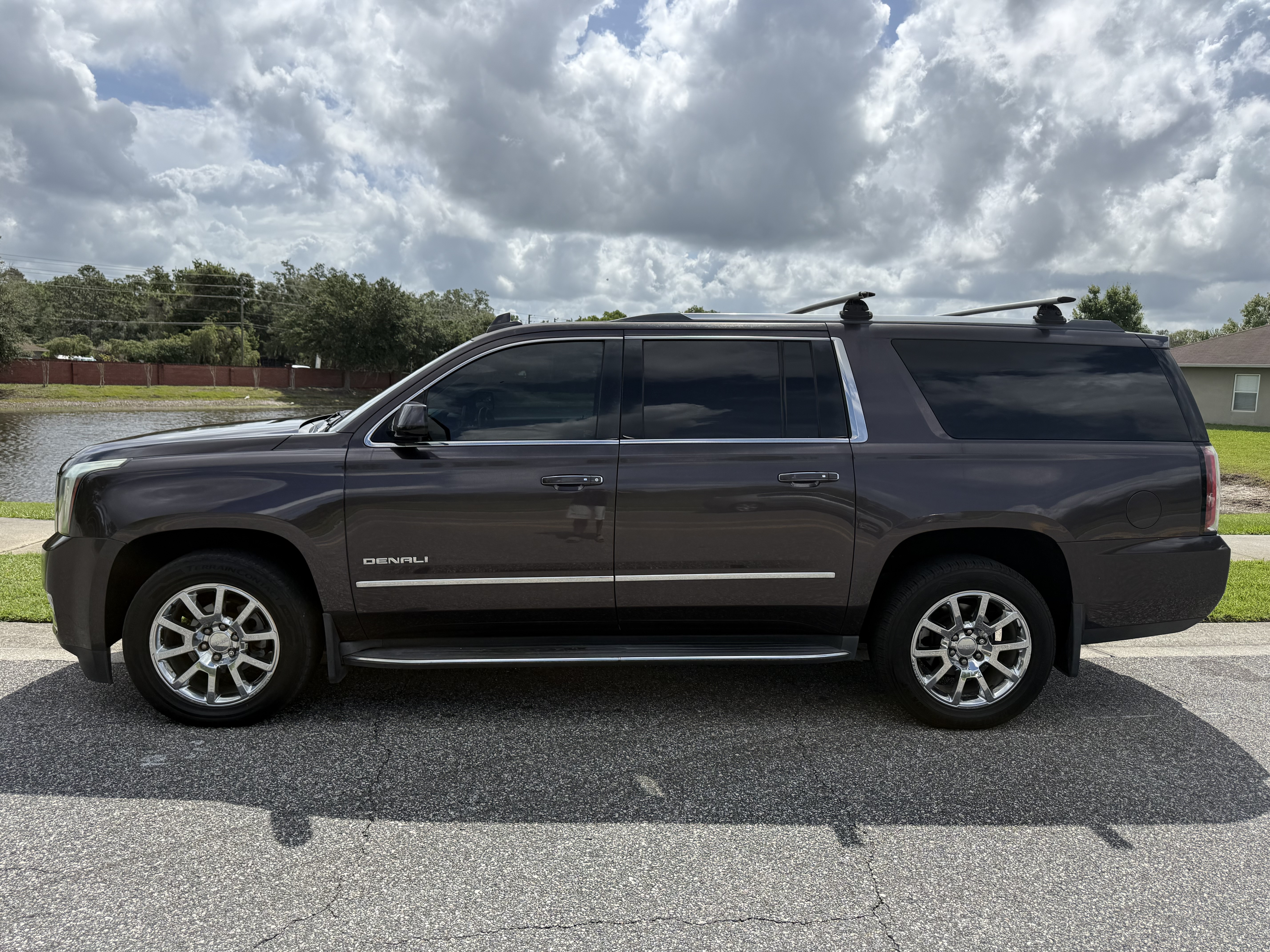 Used 2016 GMC Yukon XL Denali w/ Open Road Package AWD/4WD image 5