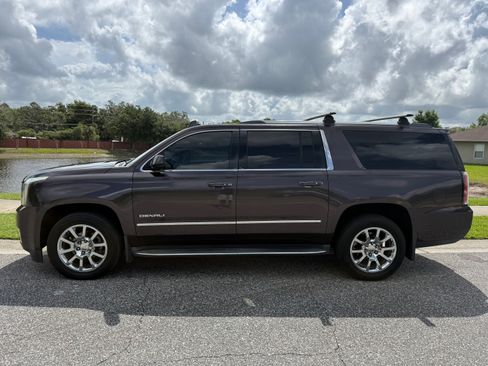 Used 2016 GMC Yukon XL Denali w/ Open Road Package AWD/4WD image 5